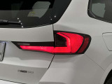 BMW伝統のL字型テールライト