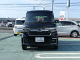 LEDヘッドライト装着車なので、夜間走行も明るく安全な走行をサポートいたします