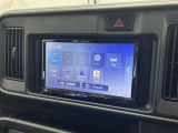ブルートゥースに接続することにより、スマホに入ったお気に入りの音楽を車内で楽しむことができます♪あると本当に便利な機能になっています!