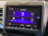 ナビ機能だけでなく、ミュージックサーバー、Bluetooth、フルセグテレビ、DVDとCD再生など、オーディオ機能がついています。