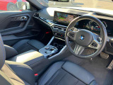 また、BMW正規認定中古車は、エマージェンシーサービスが自動付帯。24時間365日、皆様のカーライフをサポート致します。確かな安心のうえで、「駆けぬける歓び」をご堪能ください。