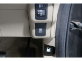 【横滑り防止装置】ドライバーの安全運転をアシストしてくれる装備が充実しています☆ドライバーの不安を安心へと変えてくれますね。