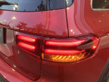 メルセデス・ベンツあざみ野店では中古車専任スタッフが在籍しております。平日もフル稼働で、お客様をお迎えできる準備を整えておりますのでお気軽にご来店下さい。