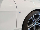 【BMWアロイホイル】軽量かつ強度に拘ったアロイホイル。走行性能ポテンシャルを引き出す設計。車の足元を引き締めてくれる大きなポイントはアロイホイルです。