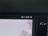 日産純正ナビゲーションMJ118D-Wが付いています。