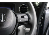 Hondaセンシングの機能のひとつ、アダプティブクルーズコントロール付!アクセルから足を離しても設定したスピードと前車との車間を保ち走行してくれます!車線維持もアシスト☆高速道路で疲労軽減ですね☆