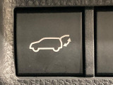 【パワーバックドア】スマートキーや運転席のボタンを押すだけでリアゲートが自動で開閉します!荷物を持っている時や、高い位置にあるバックドアを閉める際に便利な機能です♪