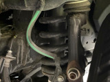 お車を安心してお乗りいただく為には、足回りの定期点検が欠かせません。サービスサポート(有償保証)では無料点検もご提供しており、安心のカーライフをお過ごしいただけるサポート体制が整っています。