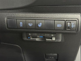 店舗にて現車の確認もいただけますので、お電話で在庫のご確認の上是非ご来店くださいませ。