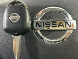 【キーレス】少し離れた場所からでもボタン一つでドアの開錠・施錠ができるのでとっても便利!ドアの鍵穴周りに傷をつけることもありません♪