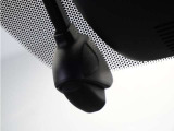 ◆ドライブレコーダー◆映像・音声などを記録する自動車用の装置です。 もしもの事故の際の記録はもちろん、旅行の際の思い出としてドライブの映像を楽しむことができます。