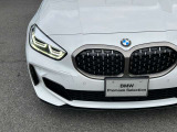 また、BMW正規認定中古車は、エマージェンシーサービスが自動付帯。24時間365日、皆様のカーライフをサポート致します。確かな安心のうえで、「駆けぬける歓び」をご堪能ください。