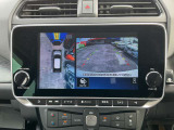 上から車を見下ろしたような画面が駐車をサポート、運転が苦手な方でも安心してお使い頂けます!!