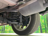 お車を安心してお乗りいただく為には、足回りの定期点検が欠かせません。サービスサポート(有償保証)では無料点検もご提供しており、安心のカーライフをお過ごしいただけるサポート体制が整っています。