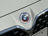 また、BMW正規認定中古車は、エマージェンシーサービスが自動付帯。24時間365日、皆様のカーライフをサポート致します。確かな安心のうえで、「駆けぬける歓び」をご堪能ください。