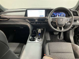 クラウンクロスオーバー 2.5 G E-Four 4WD 