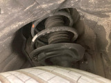 お車を安心してお乗りいただく為には、足回りの定期点検が欠かせません。サービスサポート(有償保証)では無料点検もご提供しており、安心のカーライフをお過ごしいただけるサポート体制が整っています。