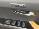 【メモリー機能付きパワーシート】ドライバーごとに設定したシート位置を記憶して、ボタン一つで切り替えできる便利な機能!運転する方が複数名いらっしゃるご家庭におすすめです♪