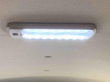お車の状態をしっかりとお伝えするために1台の車両に付き40枚以上の画像を用意しております。外装はもちろん、室内の装備やお車の特徴などごらんください。