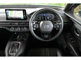 ドライバーを包み込み 運転の期待が高まるコックピット