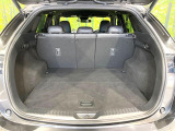 普段のお買い物や通勤、送迎等に十分な荷室スペースを確保しております。セカンドシートを倒すと、大きな荷物の積載も可能です♪