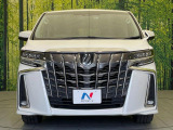弊社では、全車『修復歴なし』のお車のみ取り扱っております。専任バイヤーによる厳選した仕入れの後、入庫後の車両チェックを行い、ネクステージが認定した高品質な中古車をご提供しております。