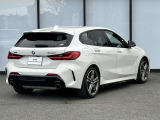 BMWを熟知したメカニックによる、360度の納車前点検。ドイツ本国と同様の教育・訓練を受けたメカニックが徹底的に点検、整備した後にお客様にお引渡しします。