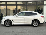 サービスにはドイツ本国と同様に教育と訓練を受け、BMWを知り尽くした「マイスターメカニック」が数多く在籍しております。納車前点検整備で、お客様に安心と安全をお届けいたします。