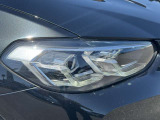 LEDヘッドライトで視界も良好です。見た目も恰好良いです。