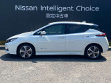 リーフの横からの画像になります。当店は全車 整備・保証付なので安心してご検討頂けます。
