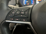 ステアリングスイッチ搭載!ハンドルひとつで手を離さなくても運転中視線をそらさなくても操作が出来て便利です♪