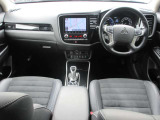 アウトランダーPHEV 2.4 G プラスパッケージ 4WD 