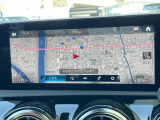 ●純正ナビ:一体感のあるナビは、高級感ある車内を演出してくれます。Bluetooth再生などオーディオ機能も充実しておりますので、運転もより楽しめます♪