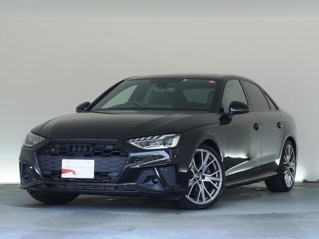 アウディ S4 