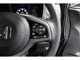 Hondaセンシングの機能のひとつ、アダプティブクルーズコントロール付!アクセルから足を離しても設定したスピードと前車との車間を保ち走行してくれます!車線維持もアシスト☆高速道路で疲労軽減ですね☆