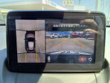 360&deg;ビュー:全方位を確認できて駐車も簡単です。