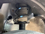 お車を安心してお乗りいただく為には、足回りの定期点検が欠かせません。サービスサポート(有償保証)では無料点検もご提供しており、安心のカーライフをお過ごしいただけるサポート体制が整っています。