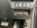 ビルトインタイプの【ETC】で見た目もスッキリ。高速道路の利用にとても便利です。