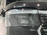 LEDヘッドライトは、点灯の瞬間から最大光量を発揮し、突然暗くなるトンネルなどでの安定感を高めます。