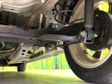 お車を安心してお乗りいただく為には、足回りの定期点検が欠かせません。サービスサポート(有償保証)では無料点検もご提供しており、安心のカーライフをお過ごしいただけるサポート体制が整っています。