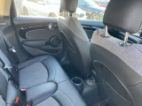 弊社在庫車両はすべて、入庫段階での客観的且つ厳正な車両チェック(第3者機関日本査定協会による査定)を実施しております。メーター改ざん車、修復歴車などは一切ございませんので、どうぞご安心くださいませ。