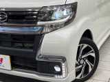 【LEDヘッドライト】悪天候や夜間走行時も良好な視界を確保し安心して運転できる高輝度LEDヘッドライトを装備!点灯速度が早く、消費電力も抑えられています。
