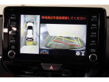 車両を上から見たような映像表示するパノラミックビューモニター付き!