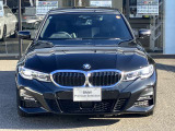 また、BMW正規認定中古車は、エマージェンシーサービスが自動付帯。24時間365日、皆様のカーライフをサポート致します。確かな安心のうえで、「駆けぬける歓び」をご堪能ください。