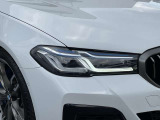 また、BMW正規認定中古車は、エマージェンシーサービスが自動付帯。24時間365日、皆様のカーライフをサポート致します。確かな安心のうえで、「駆けぬける歓び」をご堪能ください。