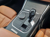 BMWプレミアムセレクション前橋では、高年式低走行モデルからMモデル、年式が経ちなかなかディーラーでは見かけないモデルまで幅広いラインナップで認定中古車を取り扱っております。品質に自信があります。