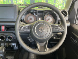 【純正革巻きステアリング】上質な革を使用することで、手にしっかり馴染みとても運転しやすいハンドルです♪