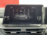 Bluetooth対応の日産純正ナビなのでスマホの音楽を車内で聴けるのでお出かけの時もお気に入りの曲を聴きながらノリノリドライビング♪