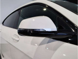 【BMWミラー】視認性の高いスタイリッシュなミラー。自動防眩機能も付いており夜間のドライビングをサポートします。