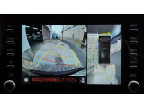 車両を上から見たような映像で、運転席から目視だけでは見にくい車両周辺の状況をしっかり確認できます。